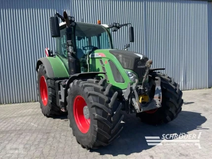 Fendt 724 VARIO S4 PROFI PLUS