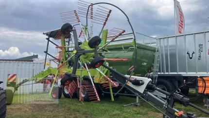 Claas LINER 1700 TWIN