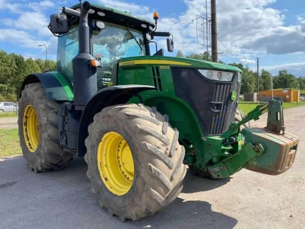 John Deere 7310R