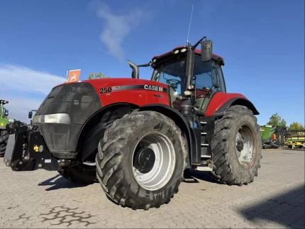 Tracteur agricole - 310CH - 3804H - 2016