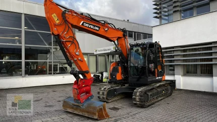 Mini pelle / Pelle / Excavatrice - 117CH - 239H - 2023