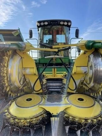 John Deere 7700