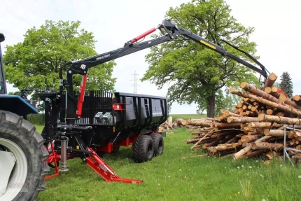 Farmi RüCKEWAGEN 12TO-7,20M KRAN - ASTWANNE HARDOX