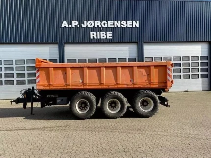 Inconnu BS 29T KROGHEJSVOGN MED SELVSTæNDIG HYDRAULIK.