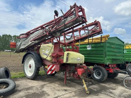 Hardi COMMANDER PLUS 2800 TWIN FORCE VONTATOTT LéGZSáKOS