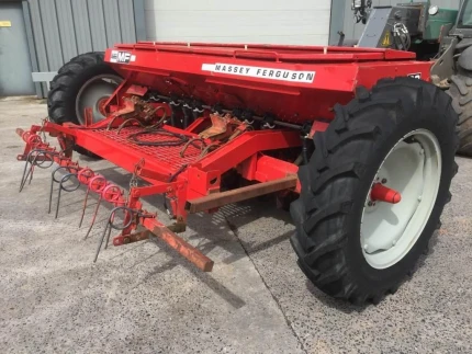 Massey Ferguson 30 DRILL