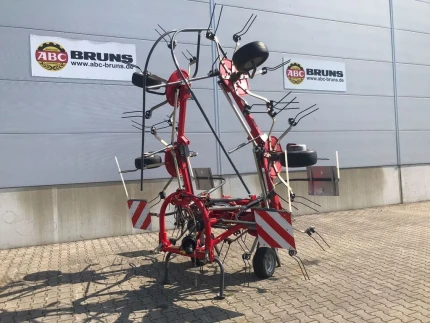 Massey Ferguson TD 676