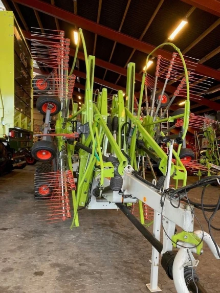 Claas LINER 4000 HHA