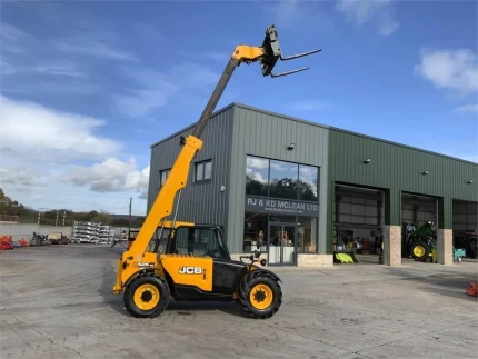 JCB 525-60 AGRI PLUS TELEHANDLER (ST18253)