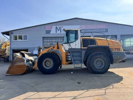 Chargeuse - 11828H - 2016