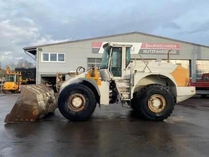 Chargeuse - 20930H - 2002