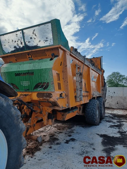 Epandeur à fumier - 18M - 24M3 - 2012