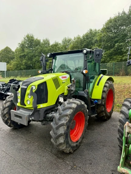 Claas ARION 420