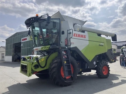 Claas MäHDRESCHER EVION 450