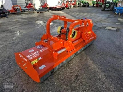 Broyeur à axe horizontal et vertical