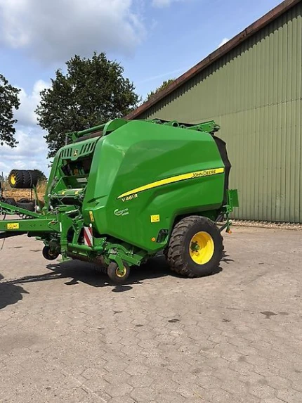 John Deere V461R