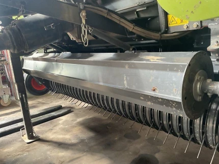 Claas VARIANT 380 RC