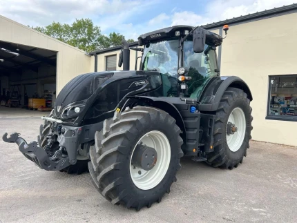 Valtra Valmet S374