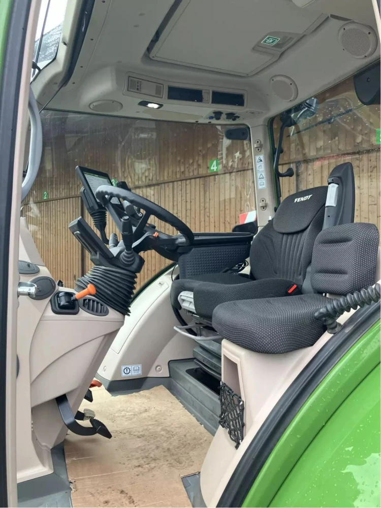 Fendt 724 VARIO GEN6 d'occasion — photo 8