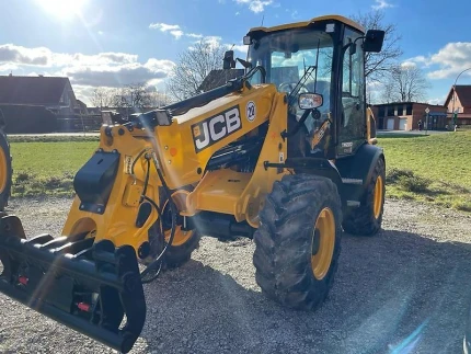 JCB TM 220 AGRI