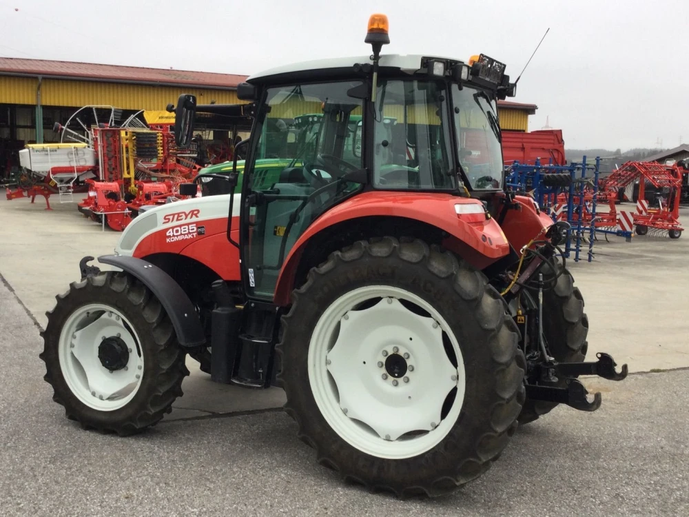 Steyr 4085 KOMPAKT d'occasion — photo 7