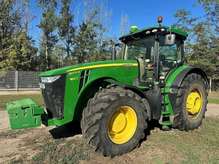 John Deere 8370R