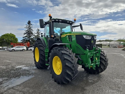John Deere 6R 195