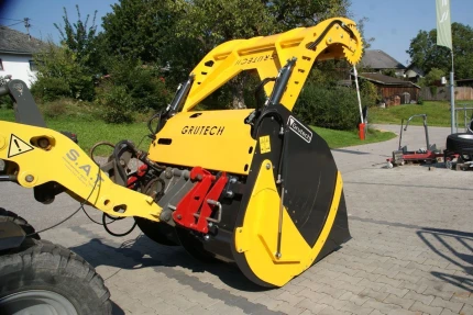 Mélangeuse automotrice