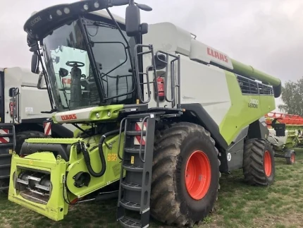 Claas MIETE LEXION 7400 E5