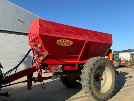 Distributeur d'engrais - 0.36M - 1 807 H - 2012