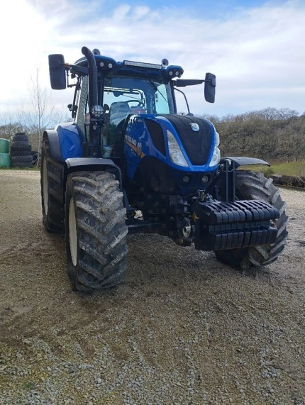 New Holland T7.225
