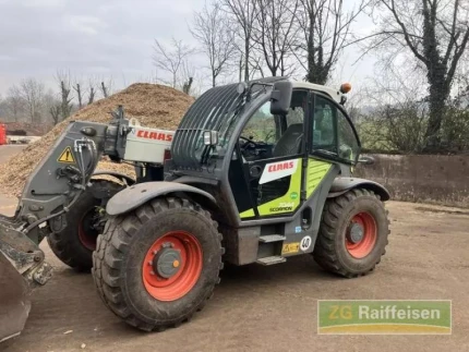 Claas SCORPION 7044