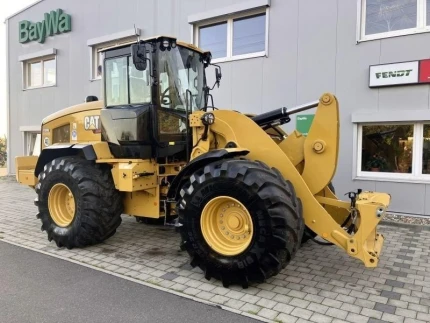 Caterpillar 938M