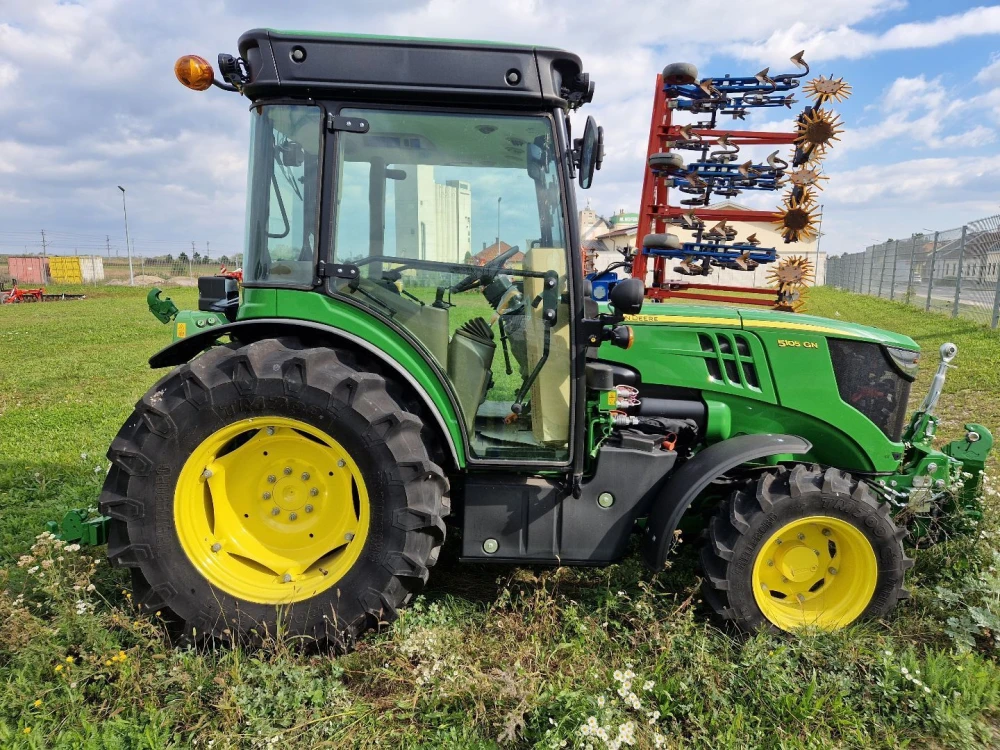 John Deere 5105GN d'occasion — photo 4