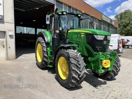 John Deere 6195M