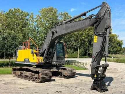 Volvo BM EC 220 EL RUPSKRAAN GRAAFMACHINE DUTCH EXCAVATOR