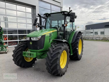 John Deere 5095M