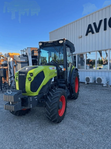 Claas NEXOS 240 L CABINE