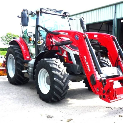Massey Ferguson 5S.135