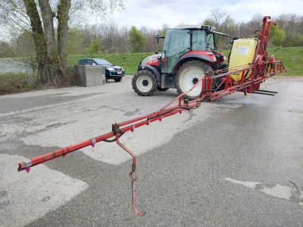 Pulvérisateur automoteur - 1.5M