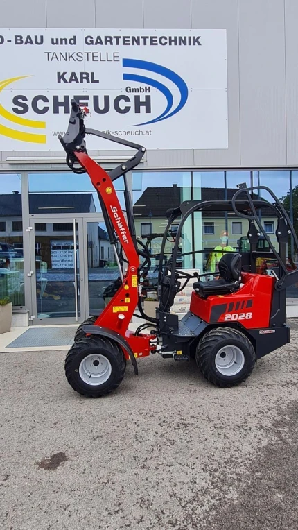 Schäffer SCHäFFER 2028-2 MIT FAHRERSCHUTZDACH