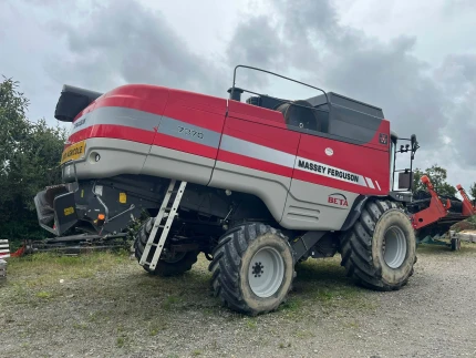 Moissonneuse batteuse - 306CH - 4100H - 2012