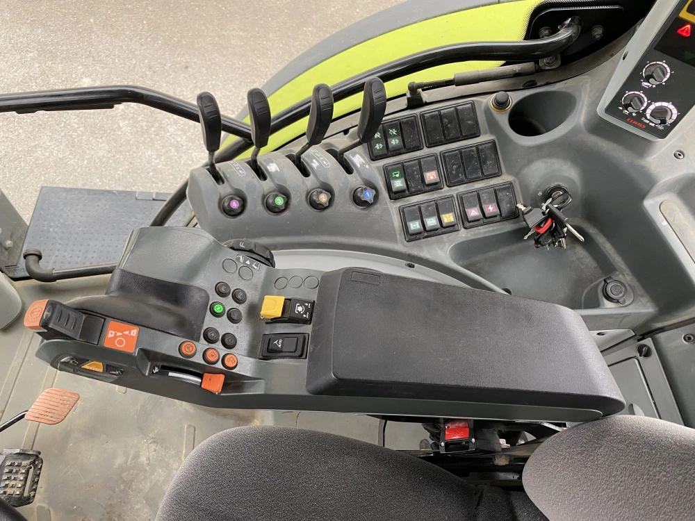 Claas ARION 620 T4I (A36/100) d'occasion — photo 10