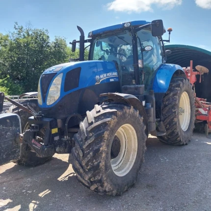 New Holland T7.210 POWER COMMAND