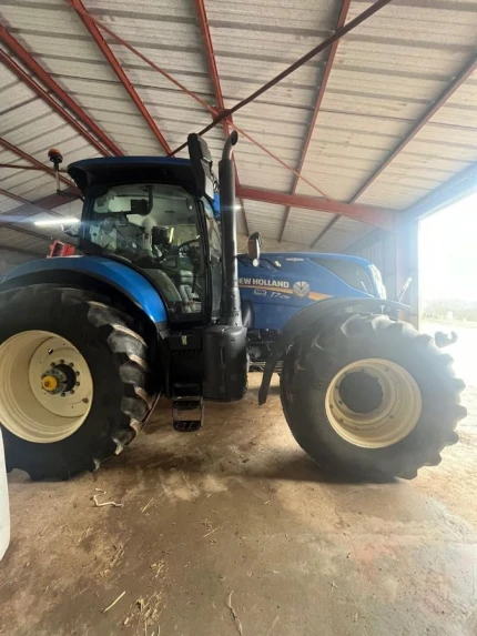 New Holland T7.230 AC