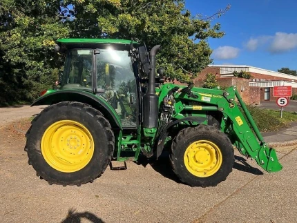 John Deere 5100M