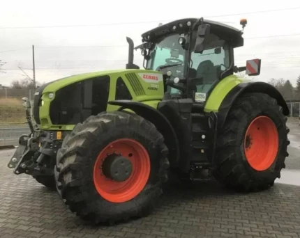 Claas AXION 930