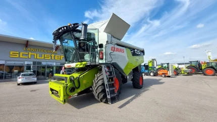 Claas TRION 730