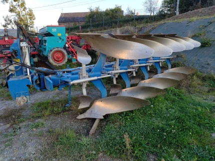 Charrue - Portée - 5 corpscorps - 2014