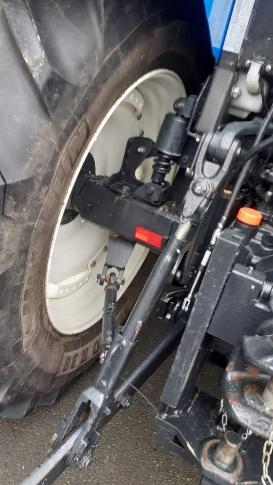 New Holland T5 110 EC d'occasion — photo 12